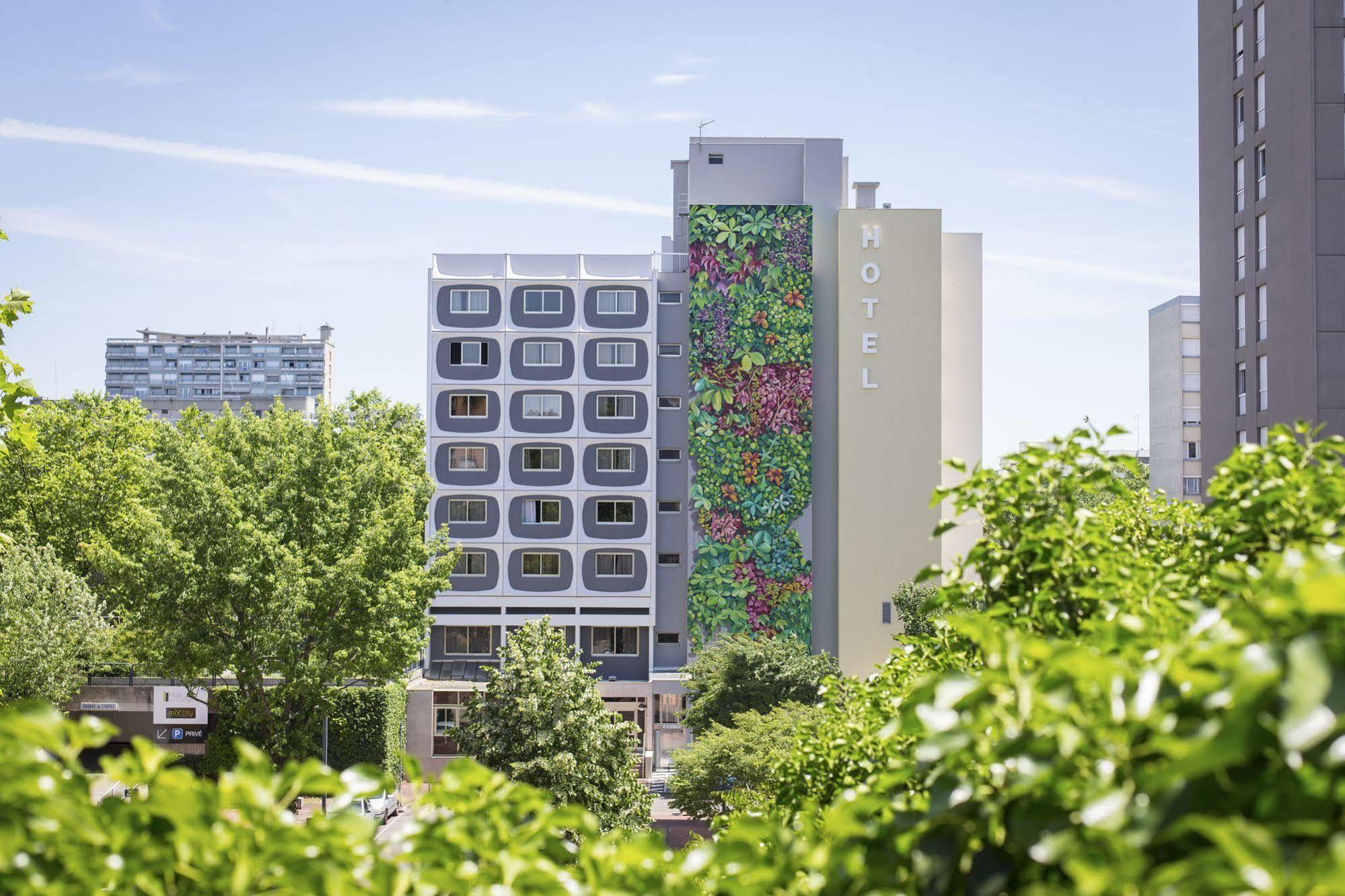 Hotel des Congrès Villeurbanne Esterno foto